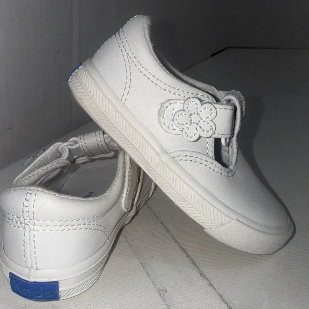 Keds Toddler Size 5 Daphne T-Strap Classic White Leather Mary Jane Girls Walking